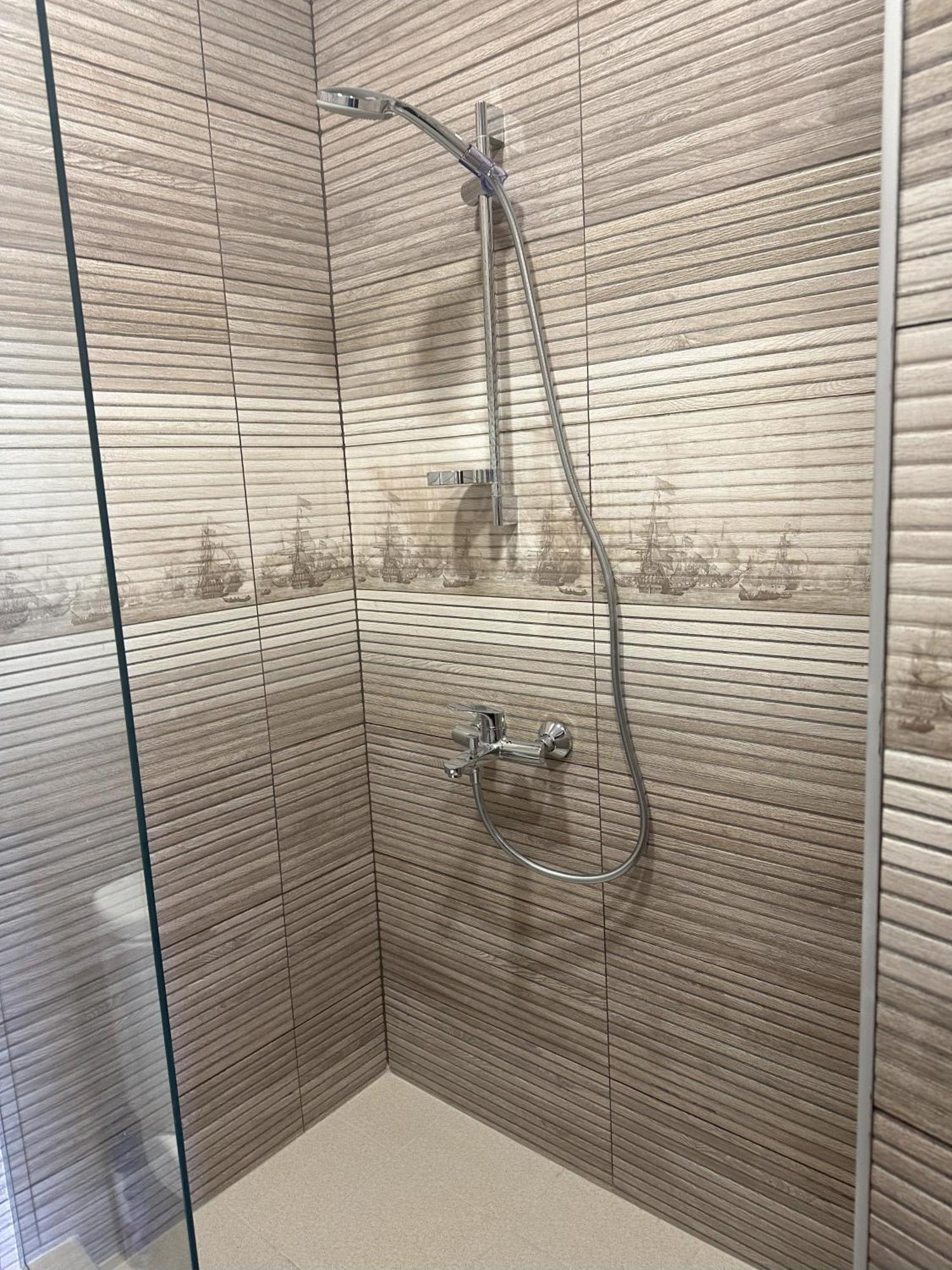 Three Palms Guest House Тбилиси Экстерьер фото